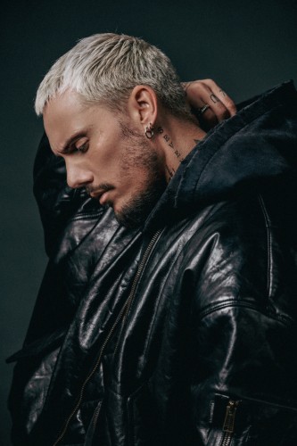 KAAZE